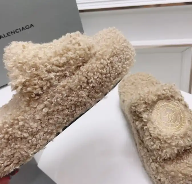 hype Balenciaga Slippers