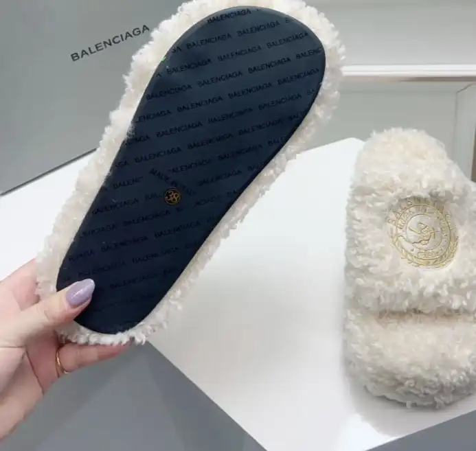 hype Balenciaga Slippers