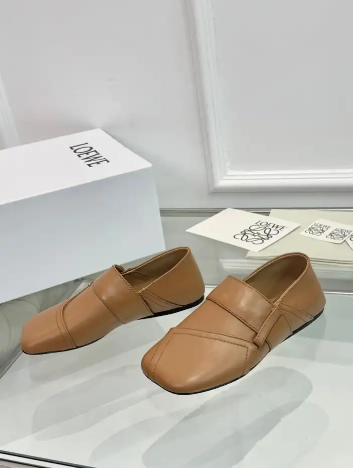 hype Loewe Leather Shoes