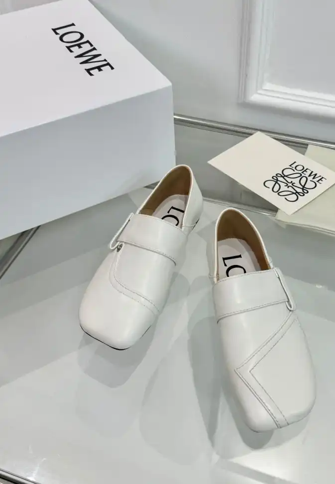 hype Loewe Leather Shoes