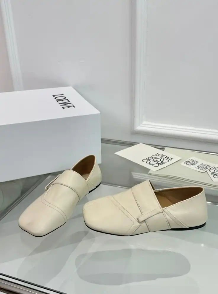 hype Loewe Leather Shoes