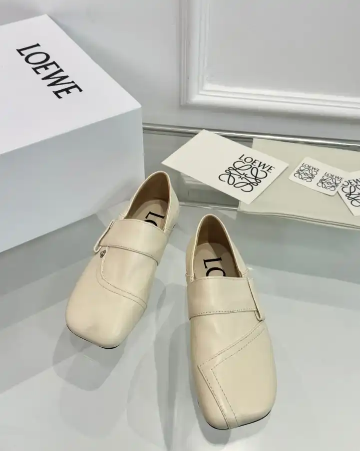 hype Loewe Leather Shoes