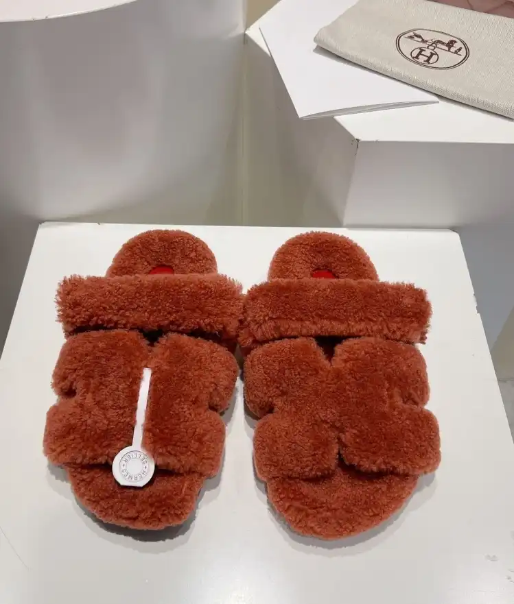 hype Hermes Slippers