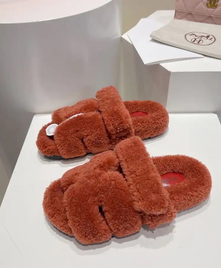 hype Hermes Slippers