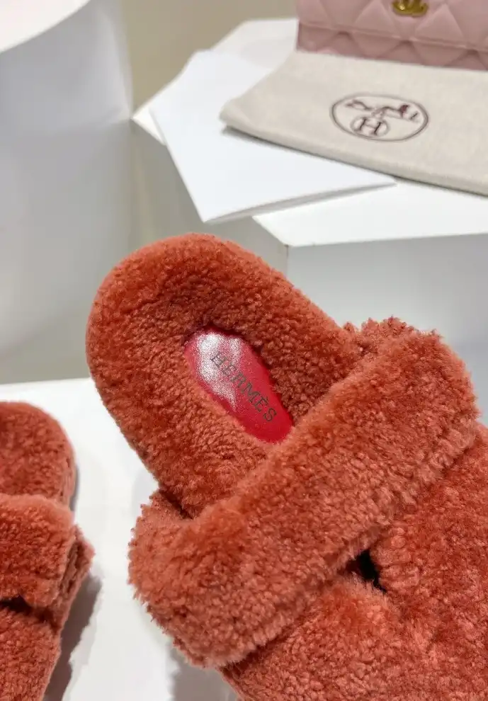 hype Hermes Slippers