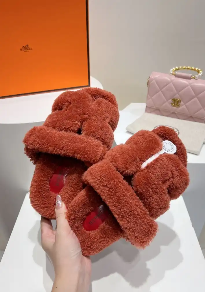 hype Hermes Slippers