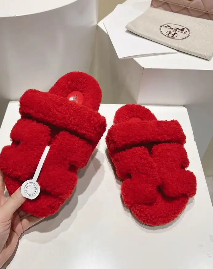 hype Hermes Slippers