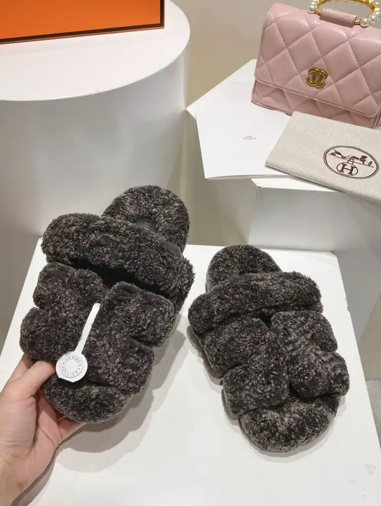 hype Hermes Slippers