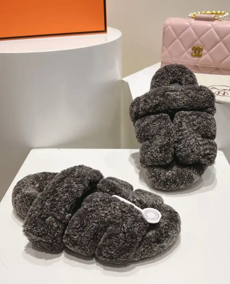 hype Hermes Slippers