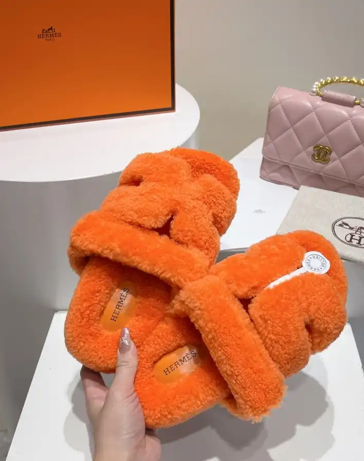 hype Hermes Slippers