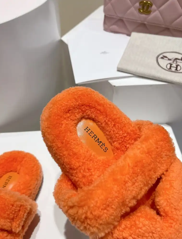 hype Hermes Slippers