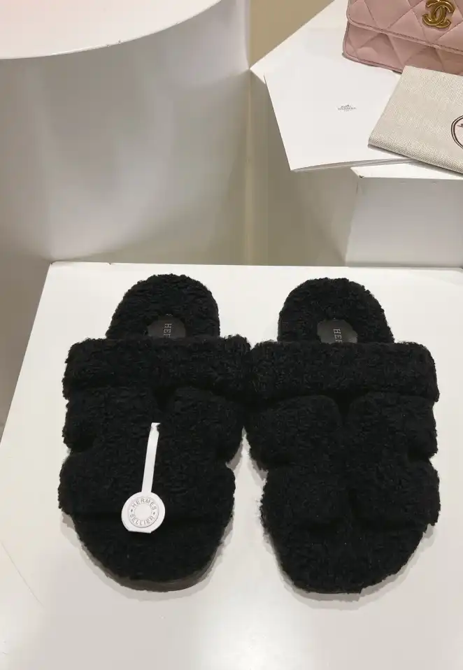 hype Hermes Slippers