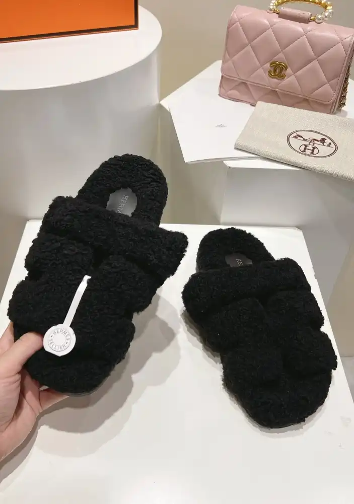 hype Hermes Slippers