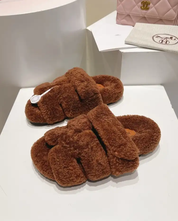 hype Hermes Slippers