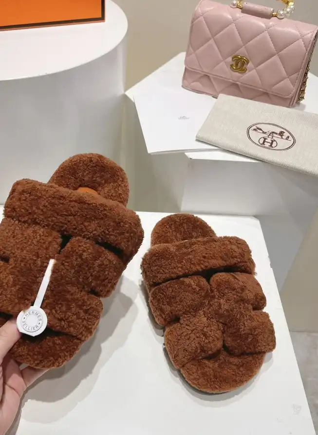 hype Hermes Slippers