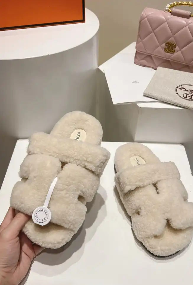 hype Hermes Slippers