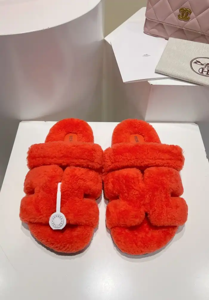 hype Hermes Slippers