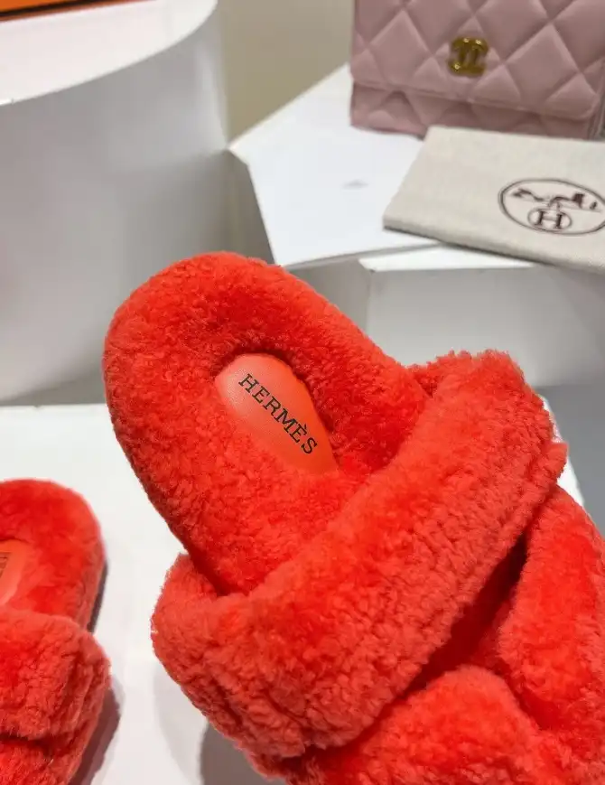 hype Hermes Slippers