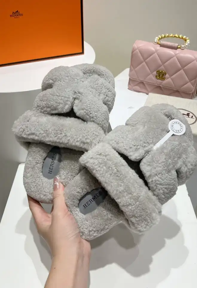 hype Hermes Slippers