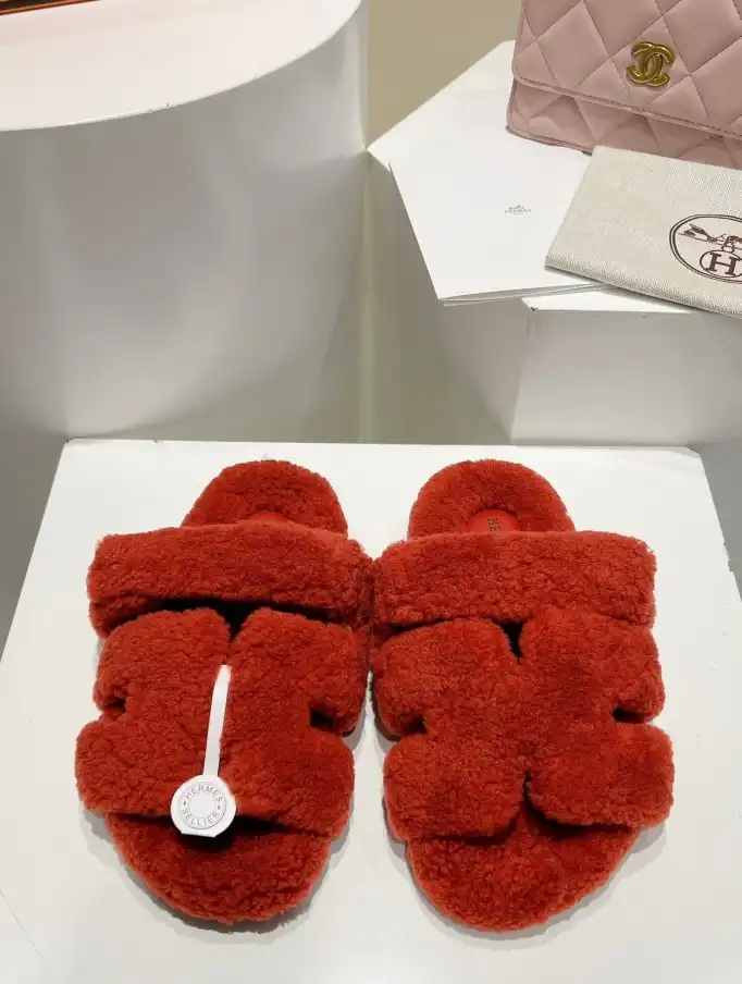 hype Hermes Slippers