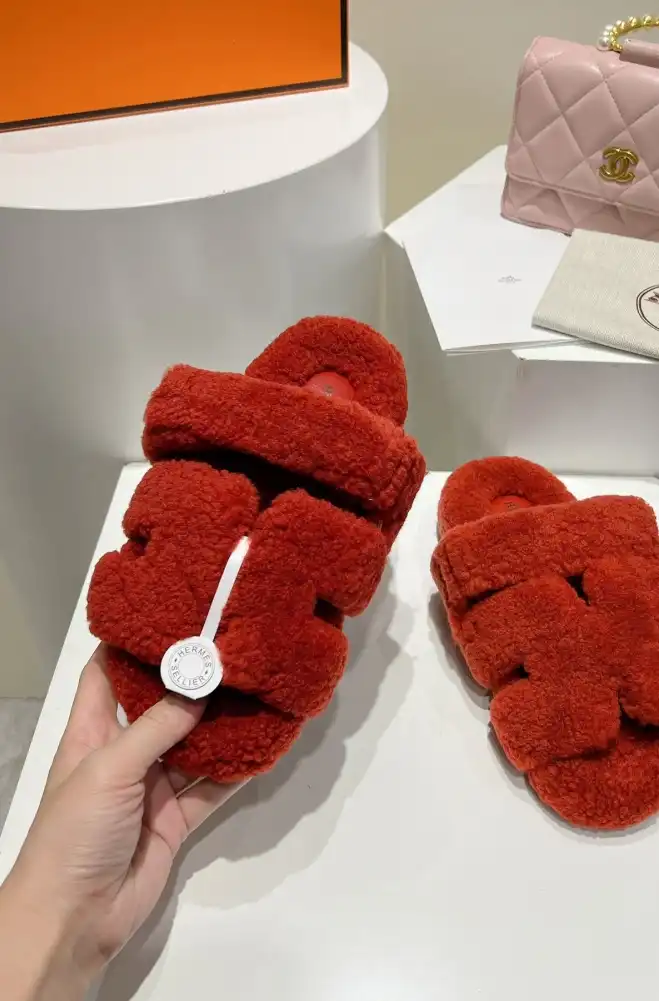 hype Hermes Slippers