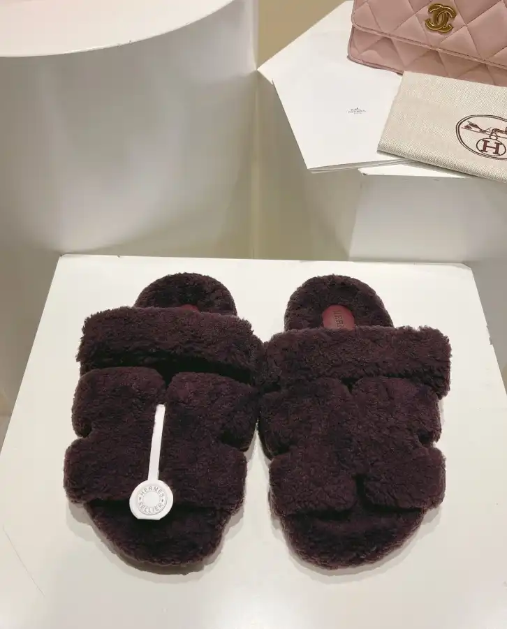 hype Hermes Slippers