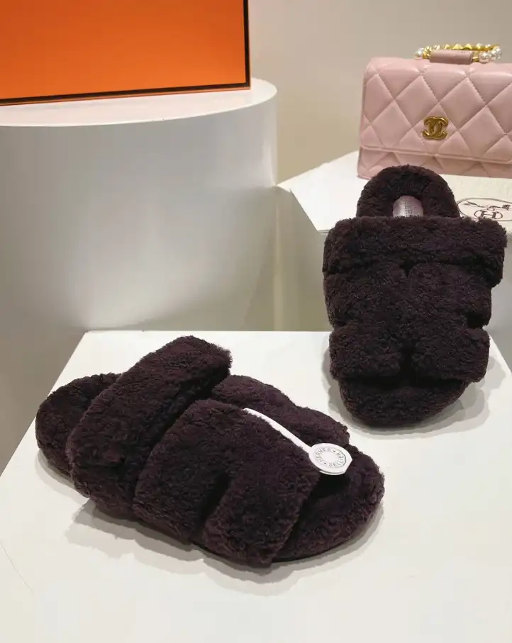 hype Hermes Slippers