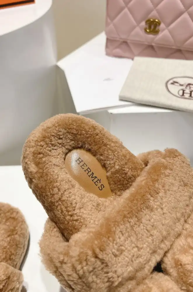 hype Hermes Slippers