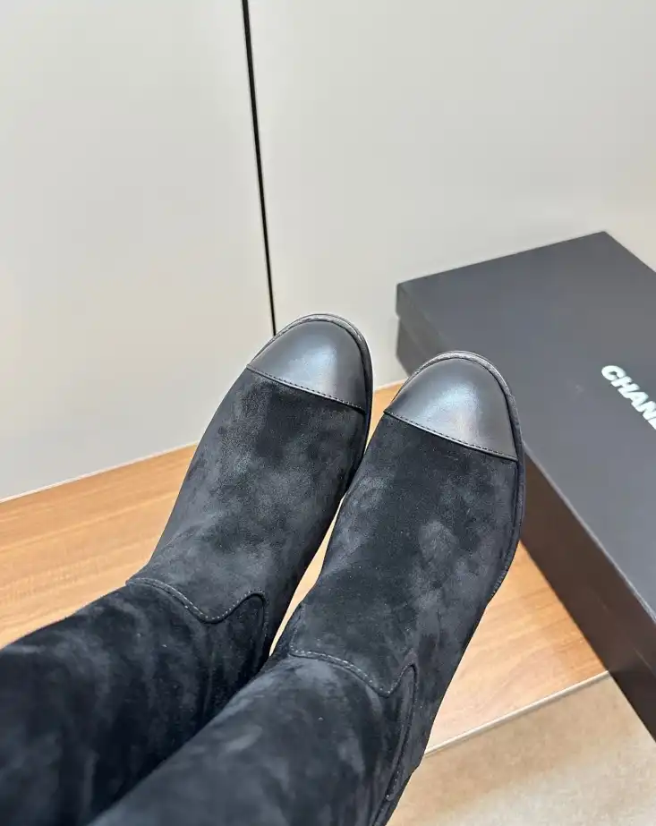 hype Chanel Boots