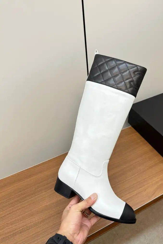 hype Chanel Boots