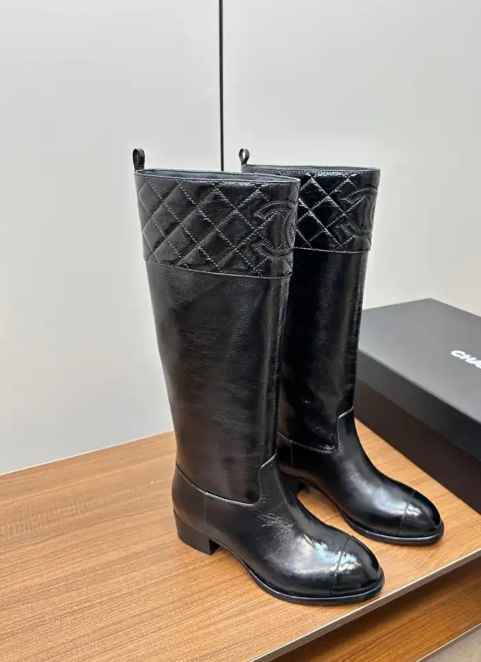 hype Chanel Boots