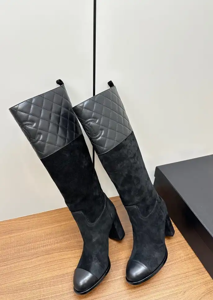 hype Chanel Boots