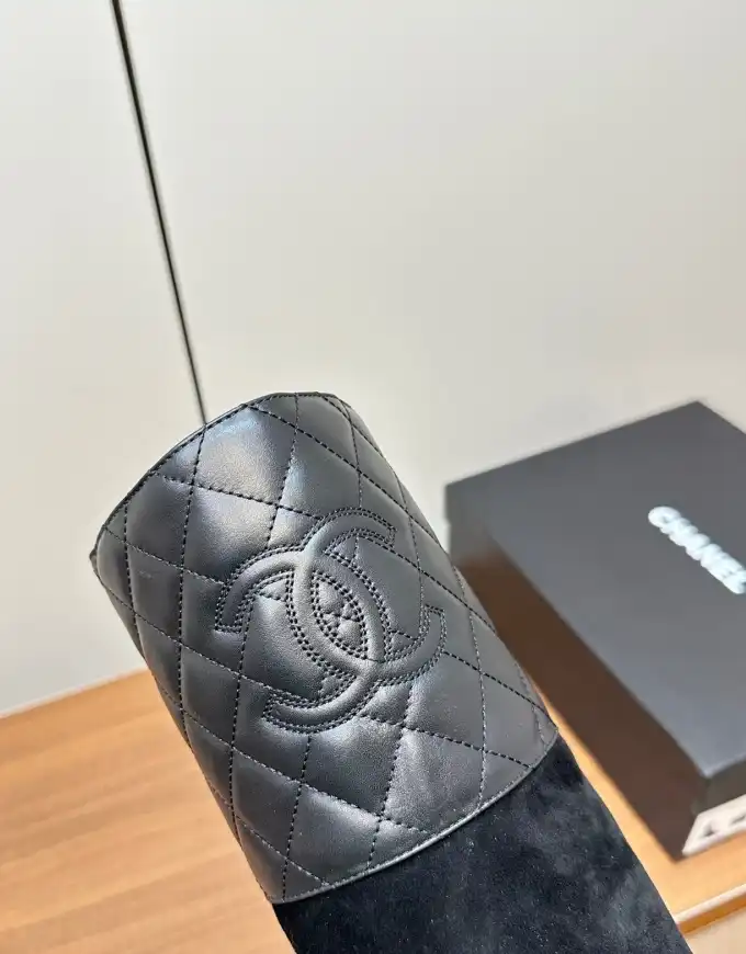 hype Chanel Boots