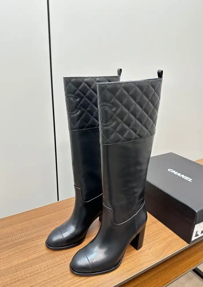 hype Chanel Boots