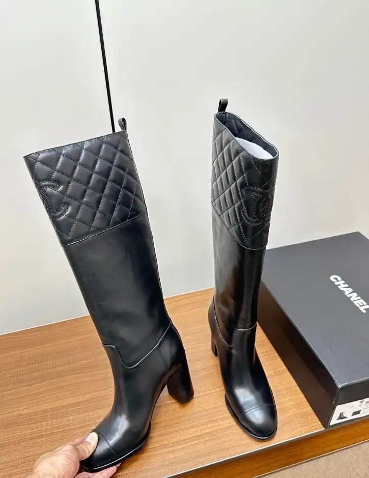 hype Chanel Boots