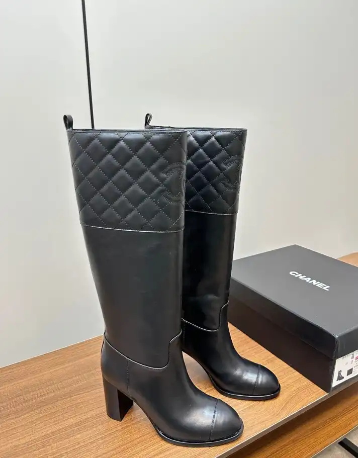 hype Chanel Boots