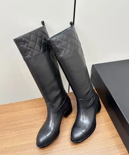 hype Chanel Boots