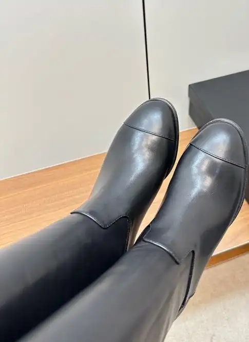 hype Chanel Boots