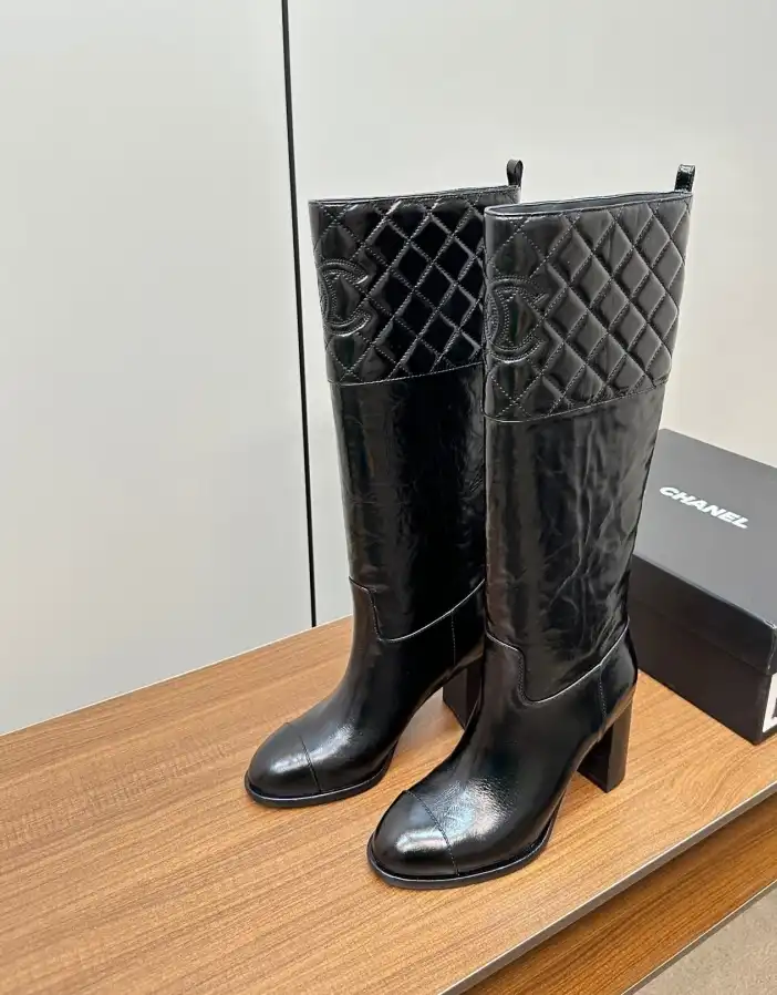 hype Chanel Boots