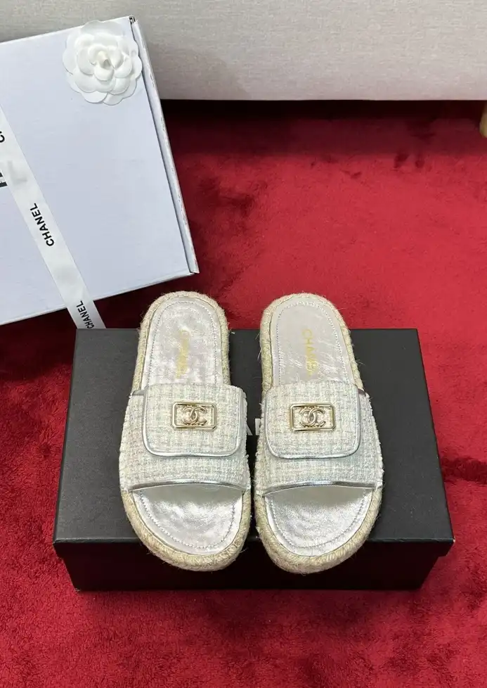 hype Chanel Slippers