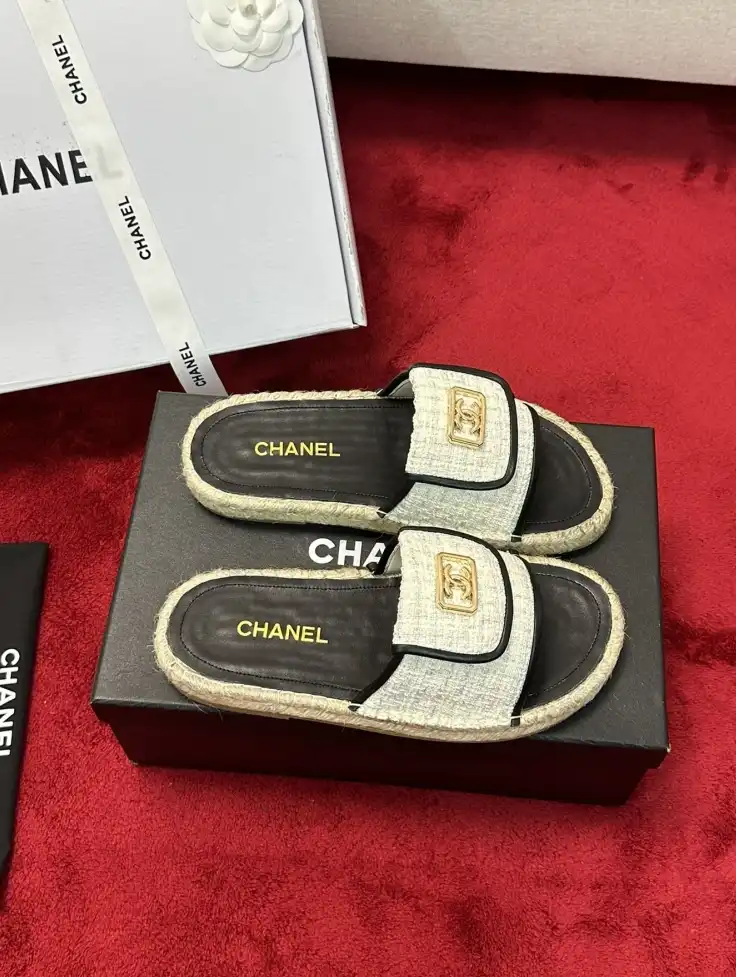 hype Chanel Slippers