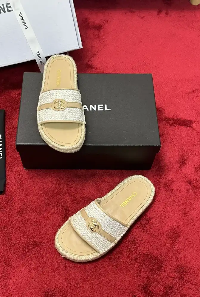 hype Chanel Slippers