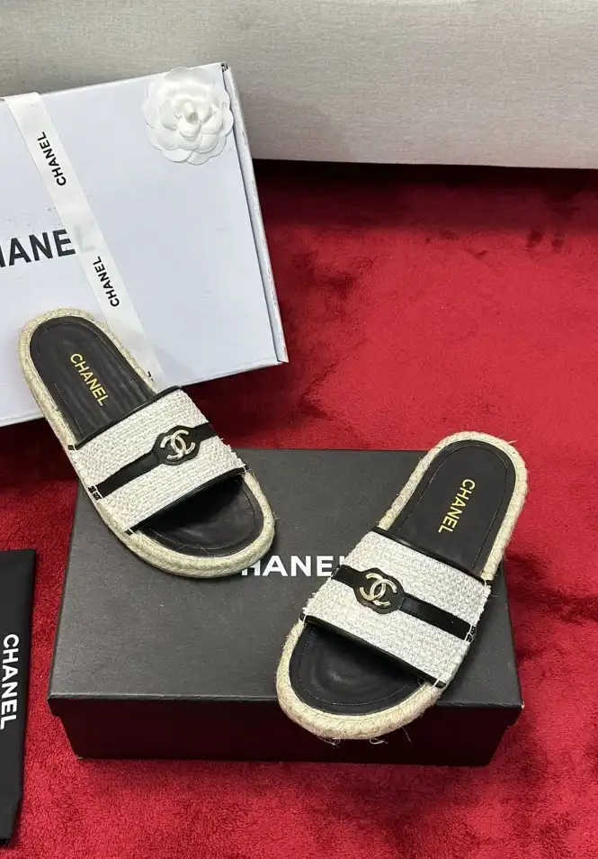 hype Chanel Slippers