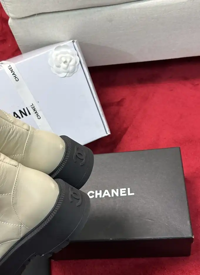 hype Chanel Boots