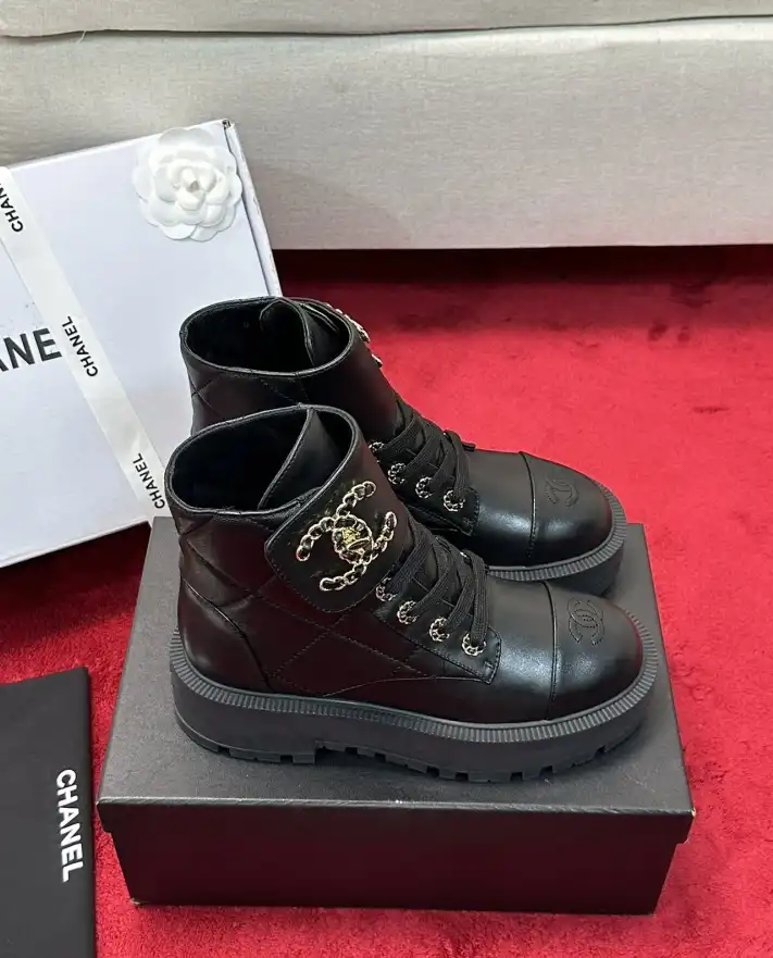 hype Chanel Boots