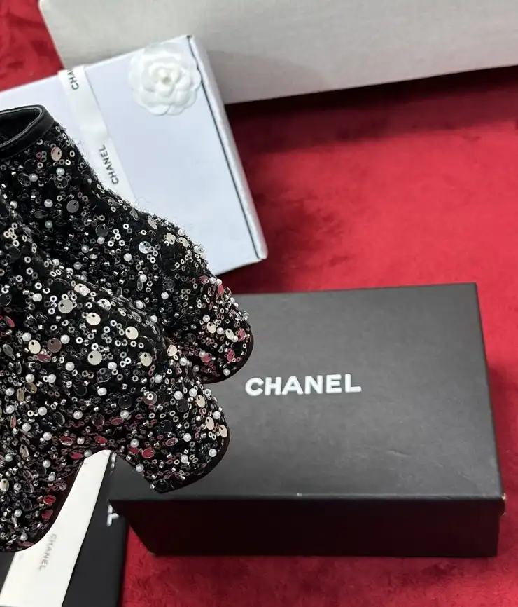 hype Chanel Boots