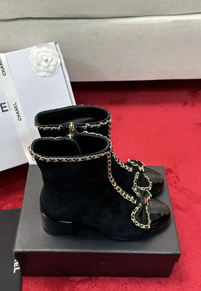 hype Chanel Boots