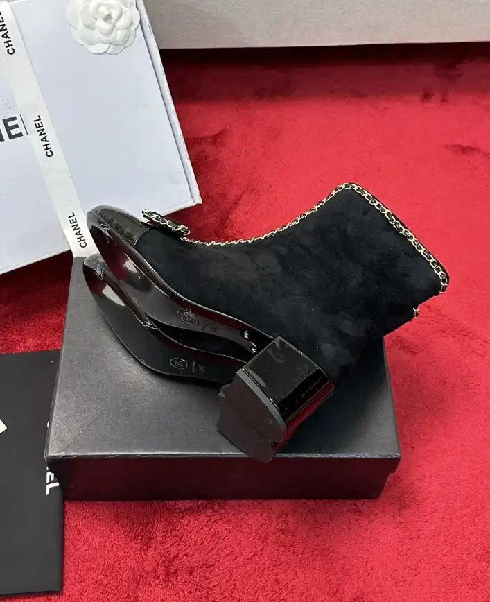 hype Chanel Boots