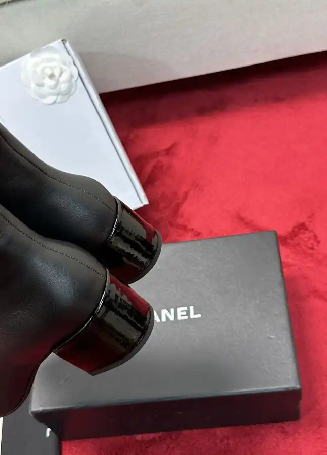 hype Chanel Boots