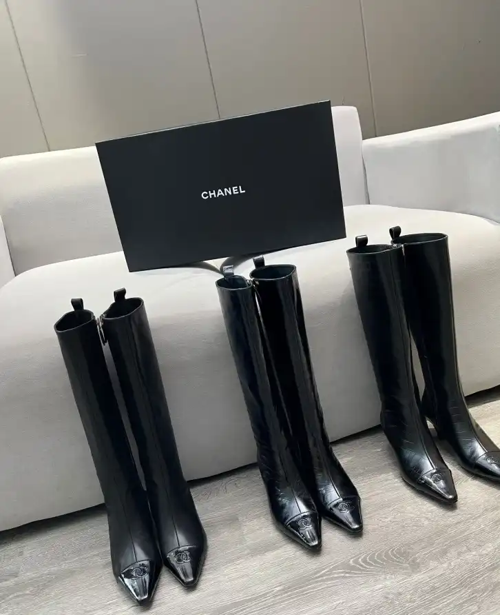 hype Chanel Boots